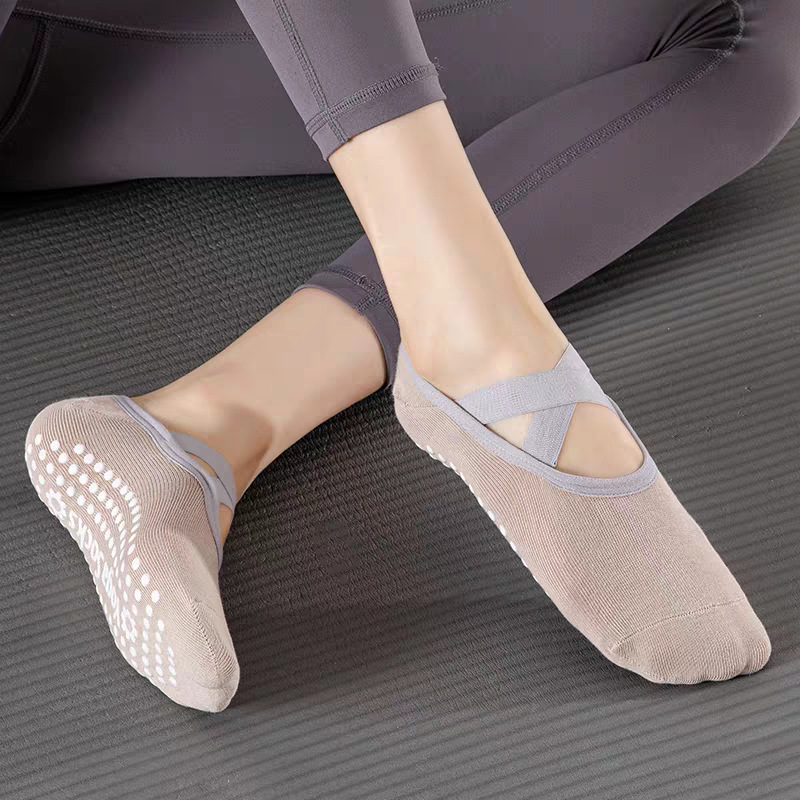 Professional Women Yoga Sock S - đánh giá và giá Yoga Dance & Fitness Center Llc